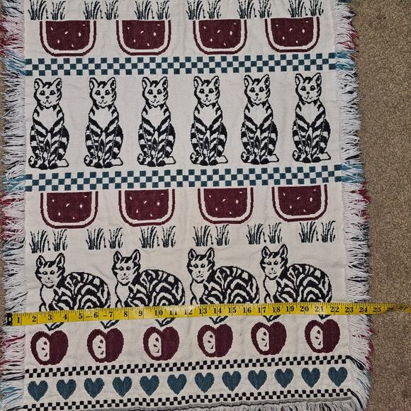 Pat Meyers Reversible Acrylic Cats & Apples Woven Throw Blanket Decorative 25x43 - Picture 1 of 8